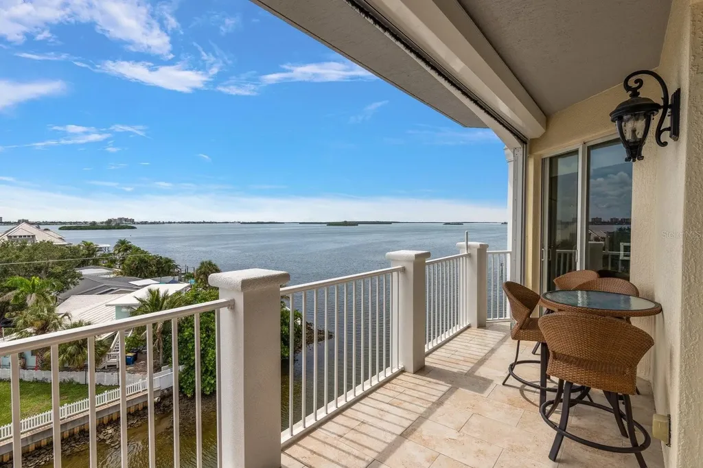 1860 N Fort Harrison Avenue Clearwater FL 33755