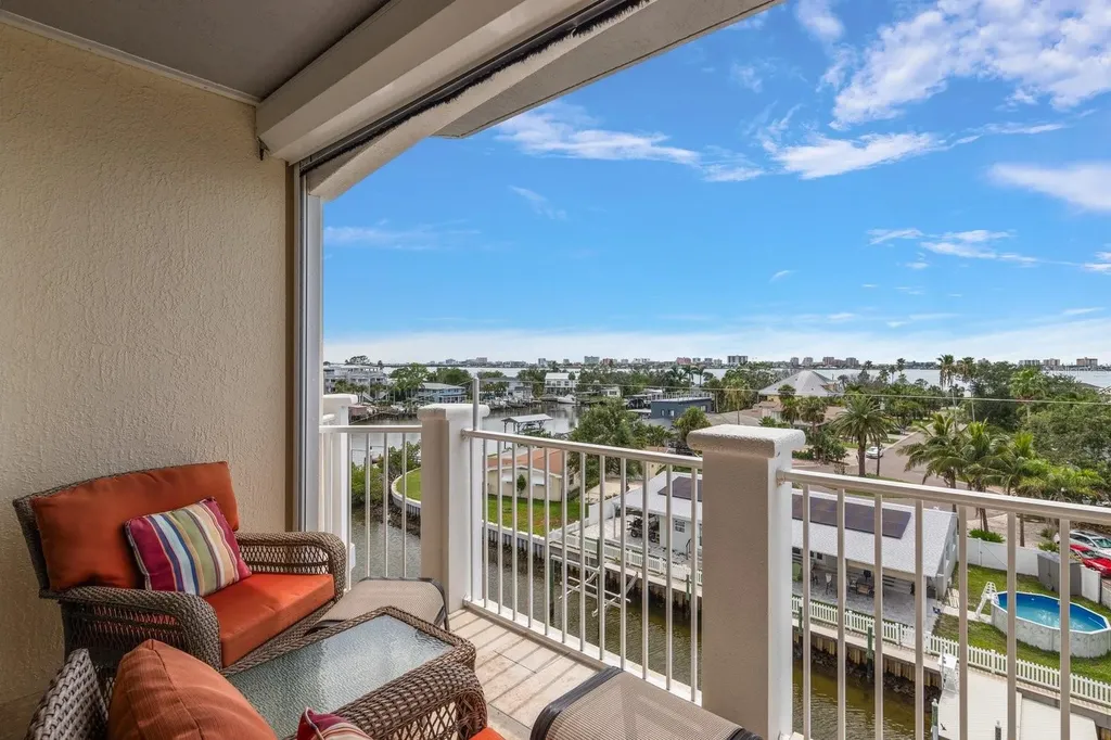 1860 N Fort Harrison Avenue Clearwater FL 33755