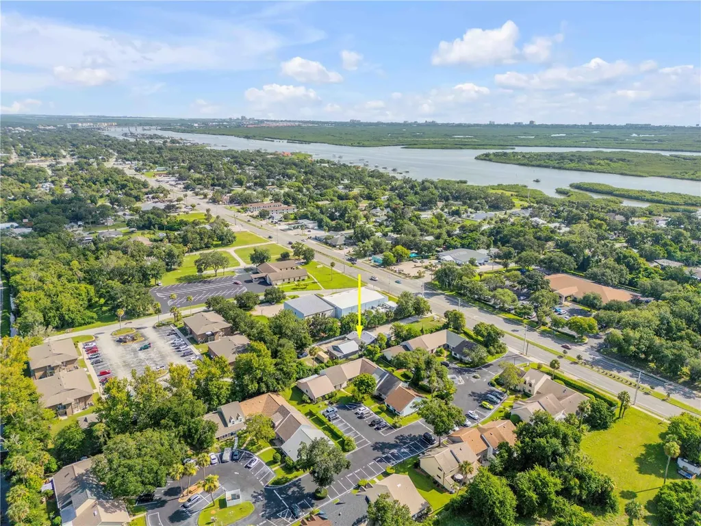 240 N Ridgewood Avenue Edgewater FL 32132