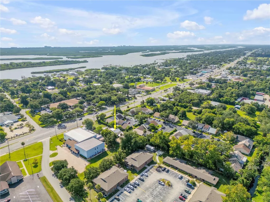 240 N Ridgewood Avenue Edgewater FL 32132