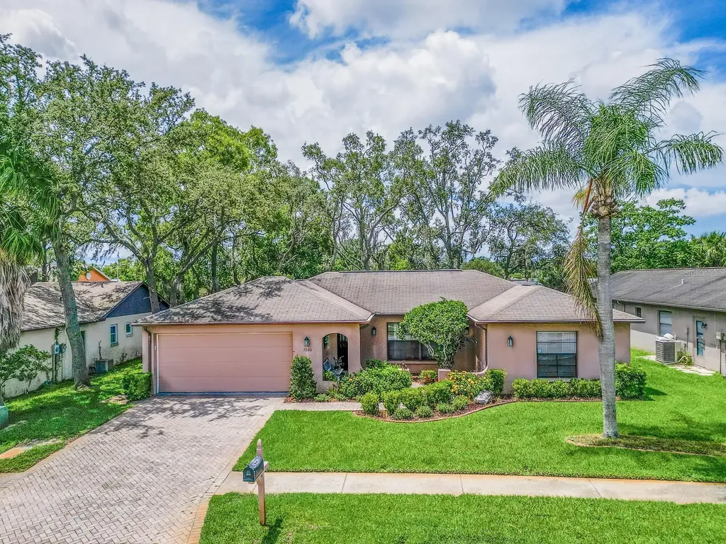 7300 Dogleg Court Port Richey FL 34668