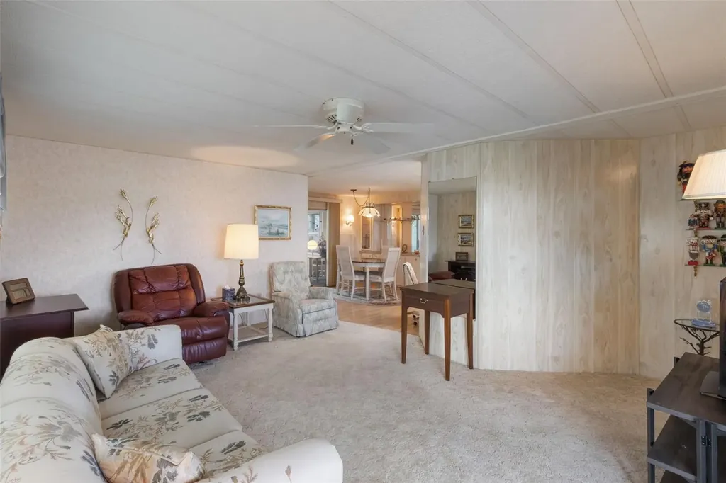 4246 Cedarwood Street Winter Haven FL 33880