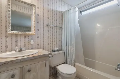 4246 Cedarwood Street Winter Haven FL 33880