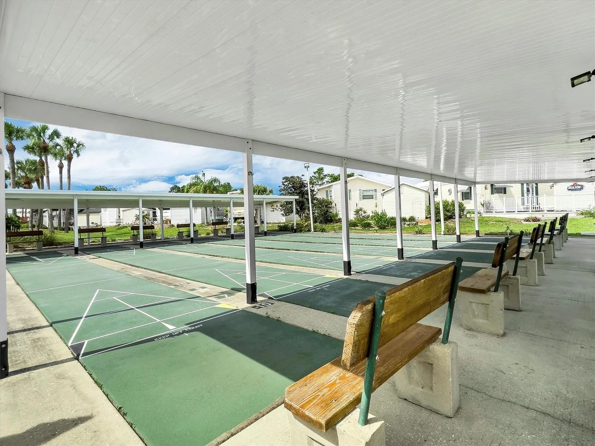 502 Par Pines Boulevard Davenport FL 33837