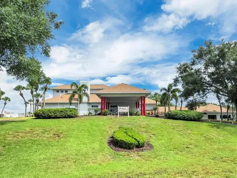 502 Par Pines Boulevard Davenport FL 33837