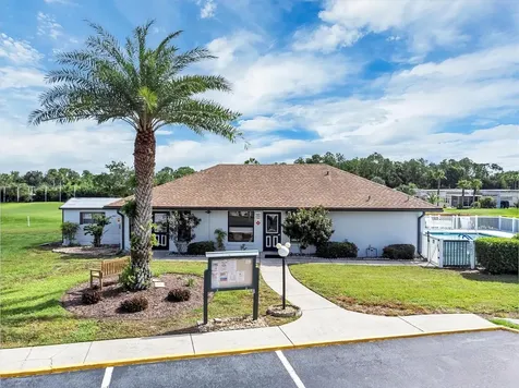 502 Par Pines Boulevard Davenport FL 33837