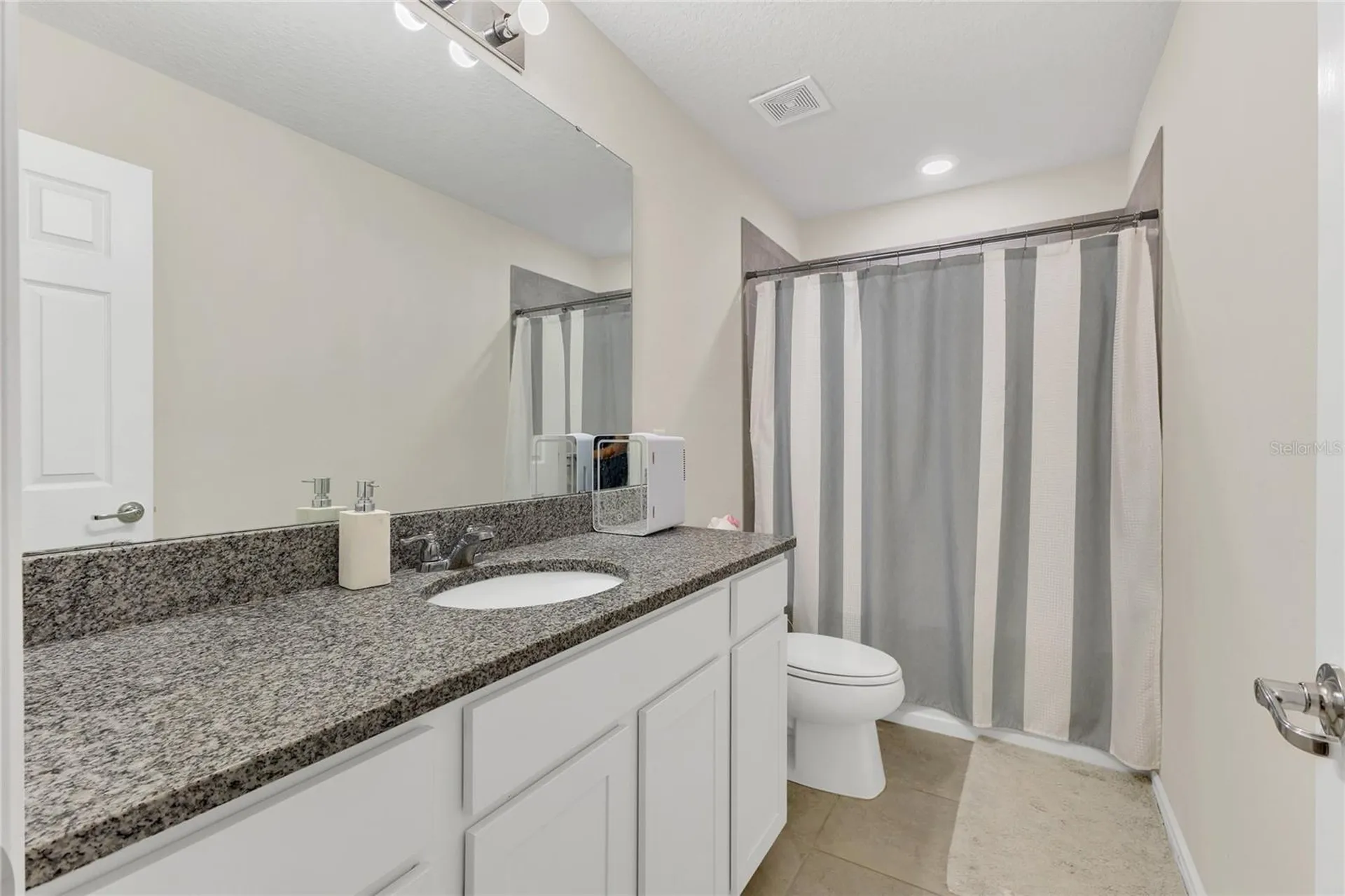 1631 Aspen Avenue Davenport FL 33837