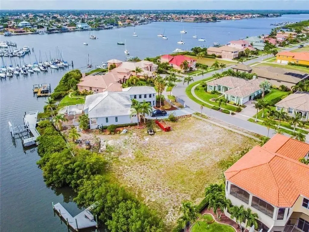 6451 Rubia Circle Apollo Beach FL 33572