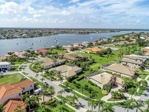 6451 Rubia Circle Apollo Beach FL 33572