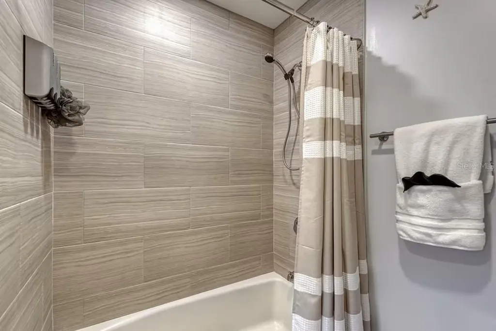 1709 N Tamiami Trail Sarasota FL 34234