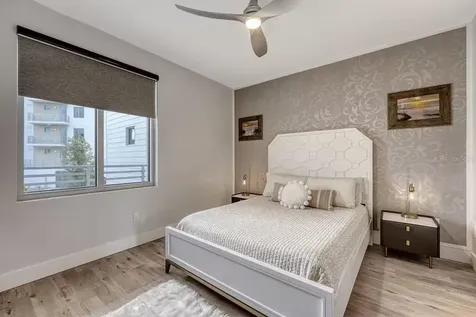 1709 N Tamiami Trail Sarasota FL 34234