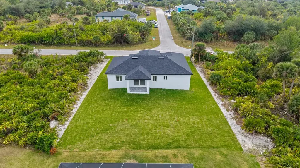 13438 Mcintosh Avenue Port Charlotte FL 33981