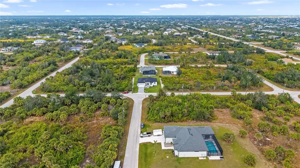 13438 Mcintosh Avenue Port Charlotte FL 33981