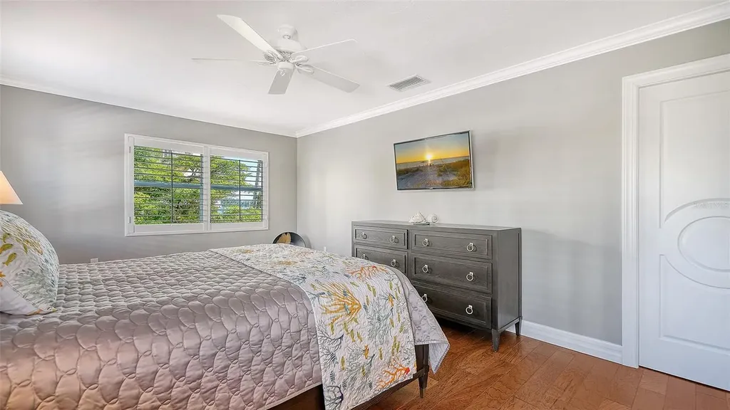 400 Golden Gate Point Sarasota FL 34236