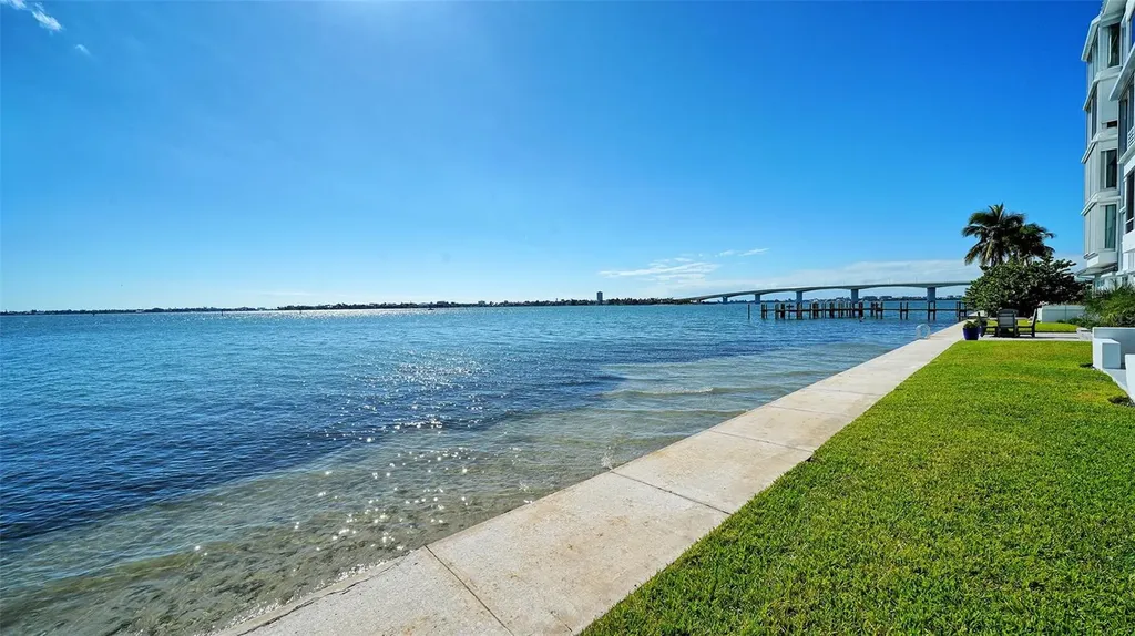 400 Golden Gate Point Sarasota FL 34236