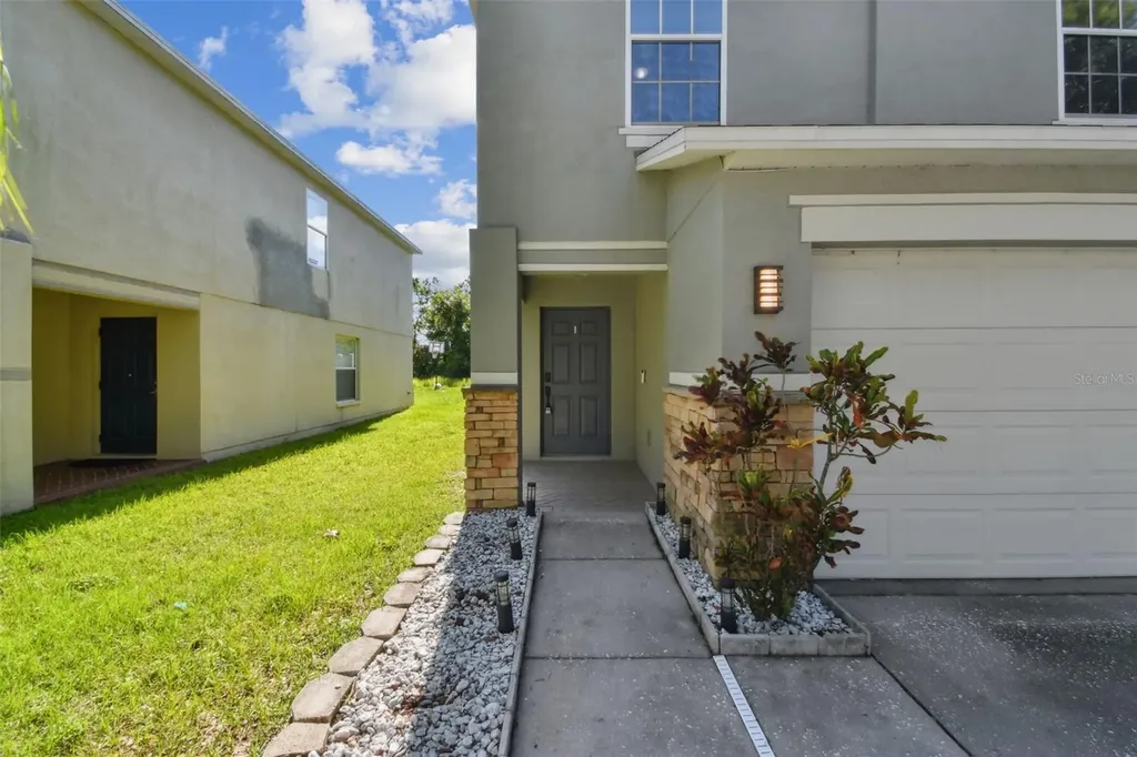 7842 Carriage Pointe Drive Gibsonton FL 33534
