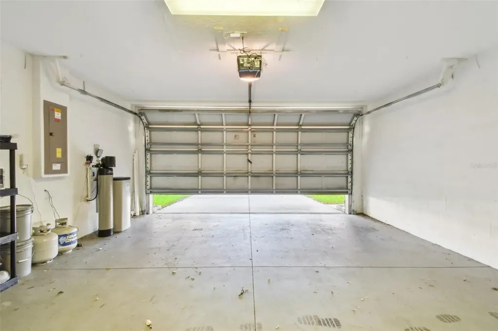 7842 Carriage Pointe Drive Gibsonton FL 33534