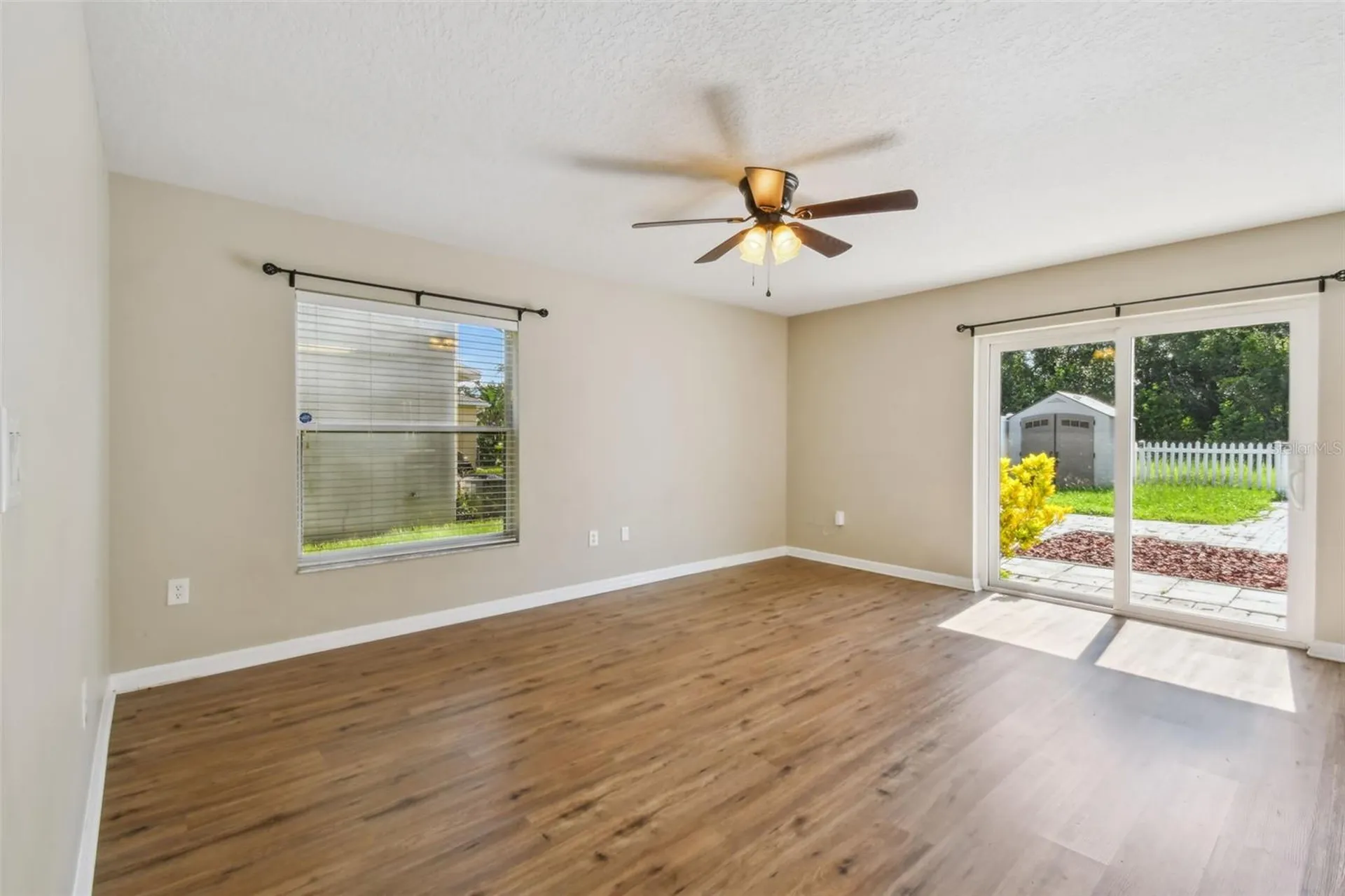 7842 Carriage Pointe Drive Gibsonton FL 33534