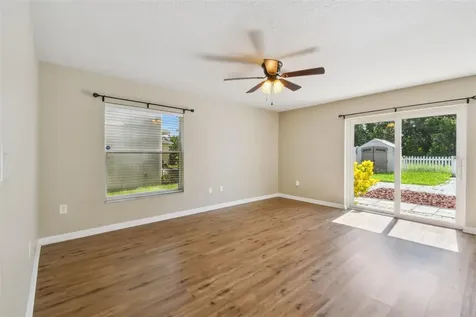 7842 Carriage Pointe Drive Gibsonton FL 33534