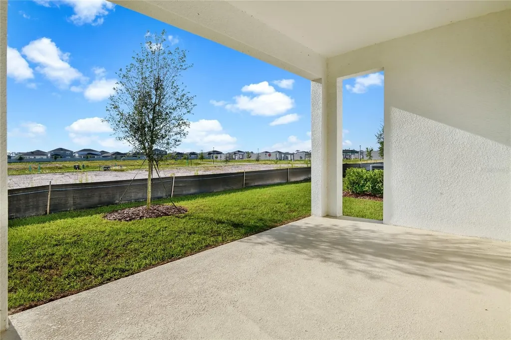 1693 Crooked Creek Street St Cloud FL 34772