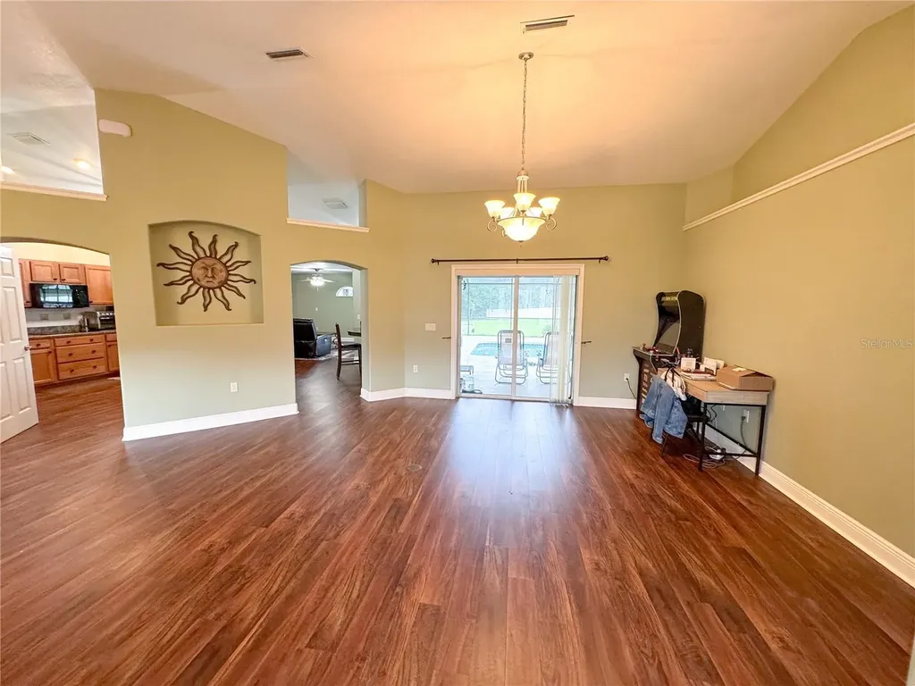 6282 NE 61st Avenue Road Silver Springs FL 34488