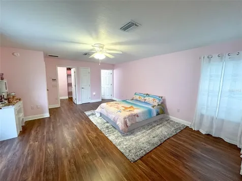 6282 NE 61st Avenue Road Silver Springs FL 34488