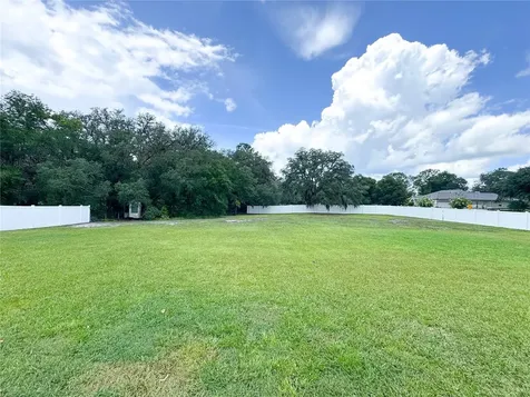 6282 NE 61st Avenue Road Silver Springs FL 34488