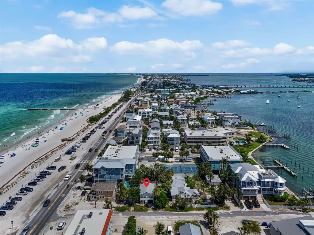 104 10th Street S Bradenton Beach FL 34217