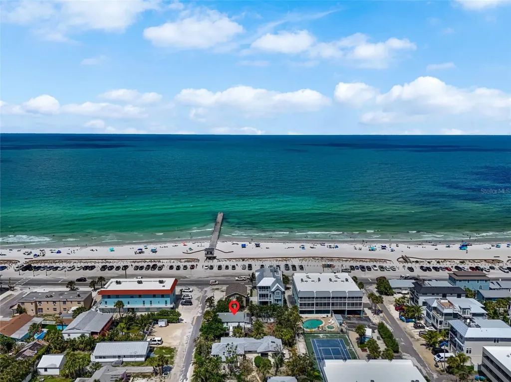104 10th Street S Bradenton Beach FL 34217