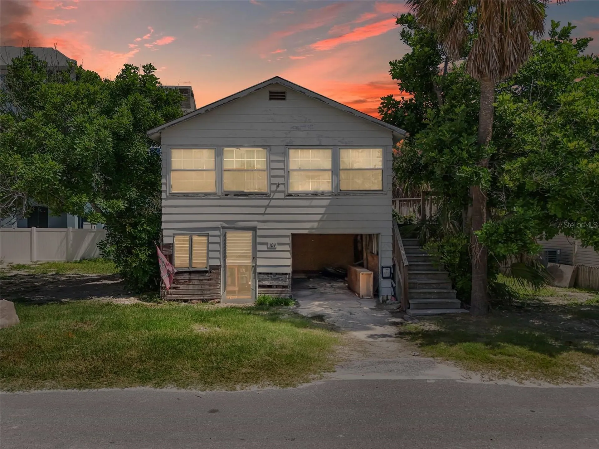 104 10th Street S Bradenton Beach FL 34217