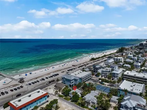104 10th Street S Bradenton Beach FL 34217
