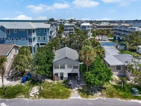 104 10th Street S Bradenton Beach FL 34217