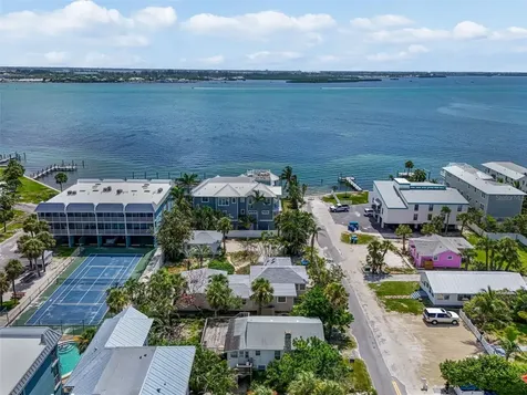 104 10th Street S Bradenton Beach FL 34217