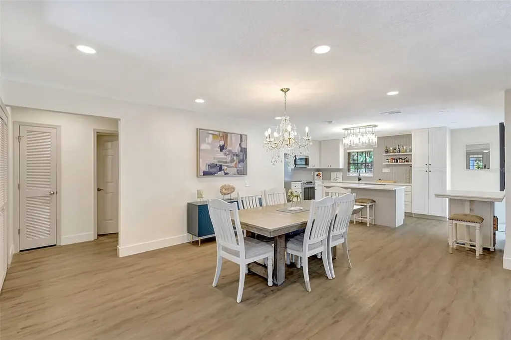 8003 Conservatory Drive Sarasota FL 34243