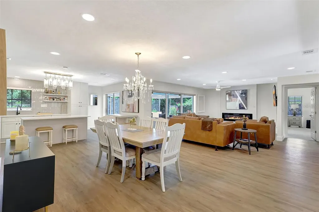 8003 Conservatory Drive Sarasota FL 34243