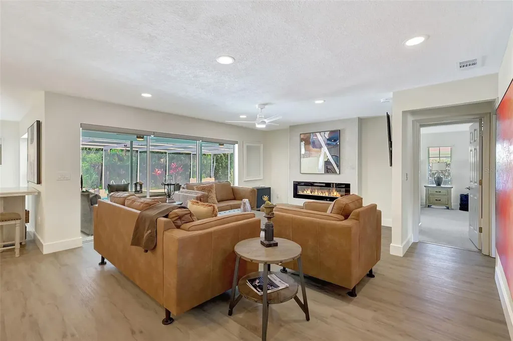 8003 Conservatory Drive Sarasota FL 34243