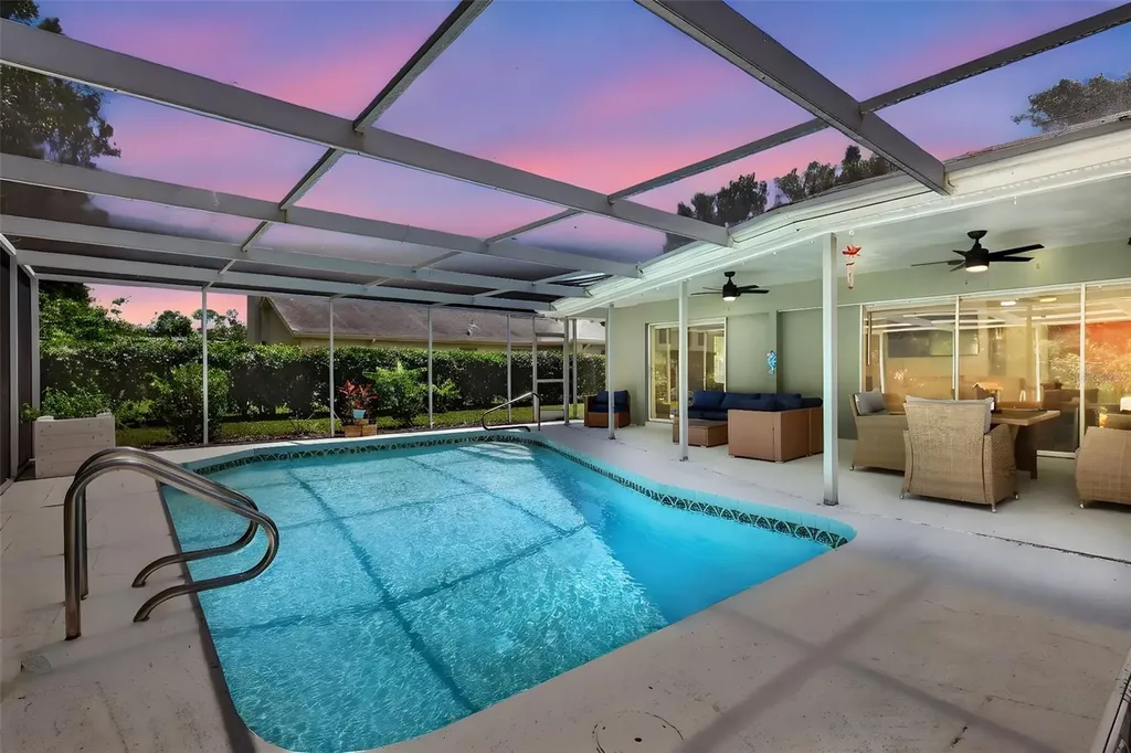 8003 Conservatory Drive Sarasota FL 34243