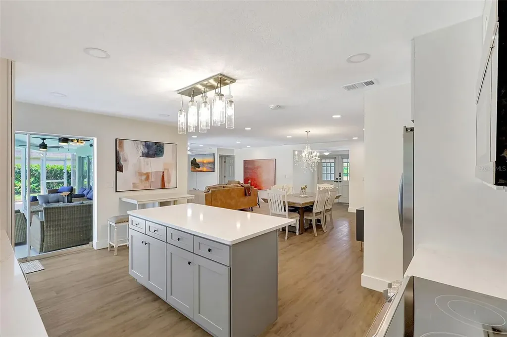 8003 Conservatory Drive Sarasota FL 34243