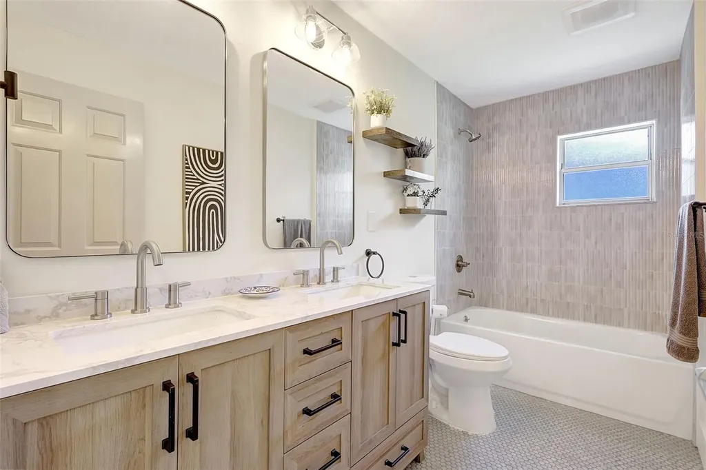 8003 Conservatory Drive Sarasota FL 34243