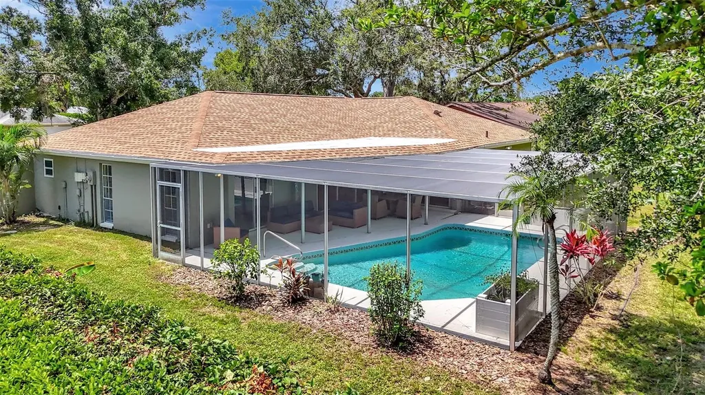 8003 Conservatory Drive Sarasota FL 34243