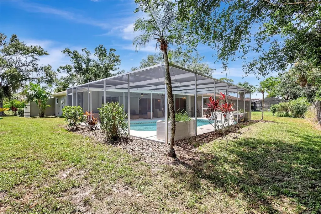 8003 Conservatory Drive Sarasota FL 34243