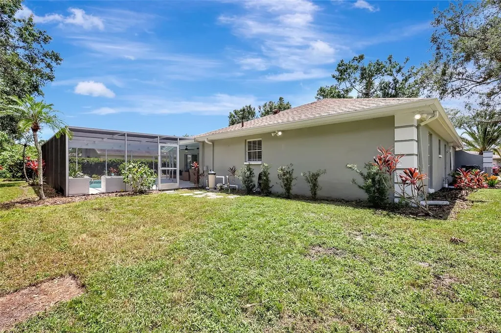 8003 Conservatory Drive Sarasota FL 34243