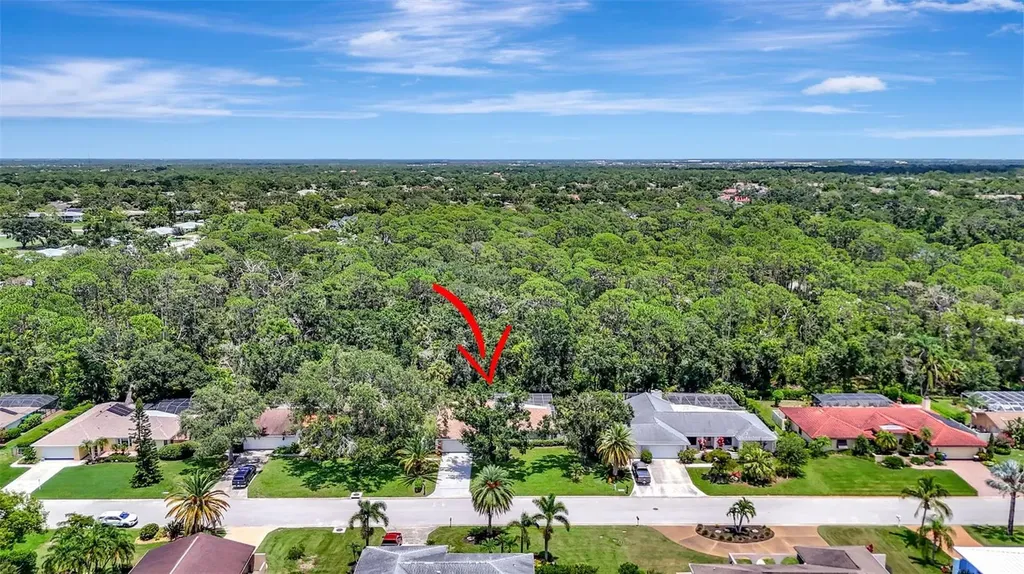 8003 Conservatory Drive Sarasota FL 34243