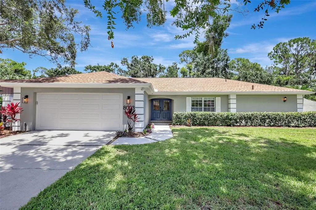8003 Conservatory Drive Sarasota FL 34243