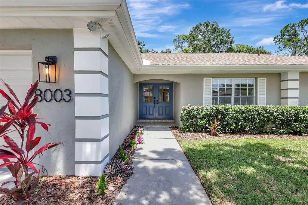 8003 Conservatory Drive Sarasota FL 34243
