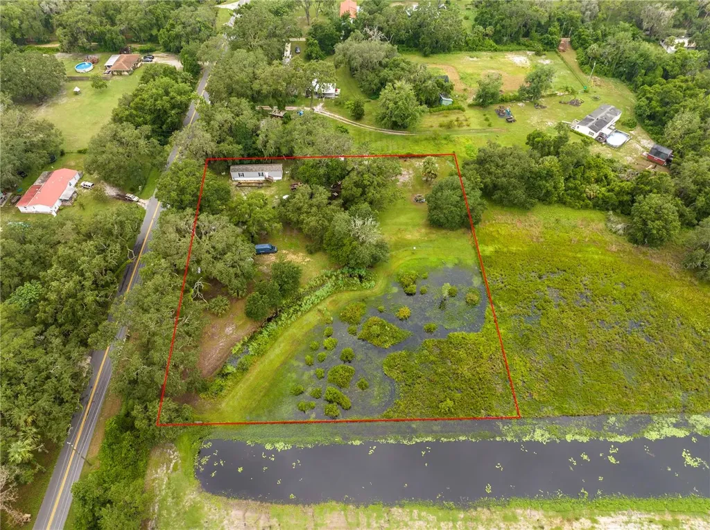 36720 Emeralda Island Road Leesburg FL 34788