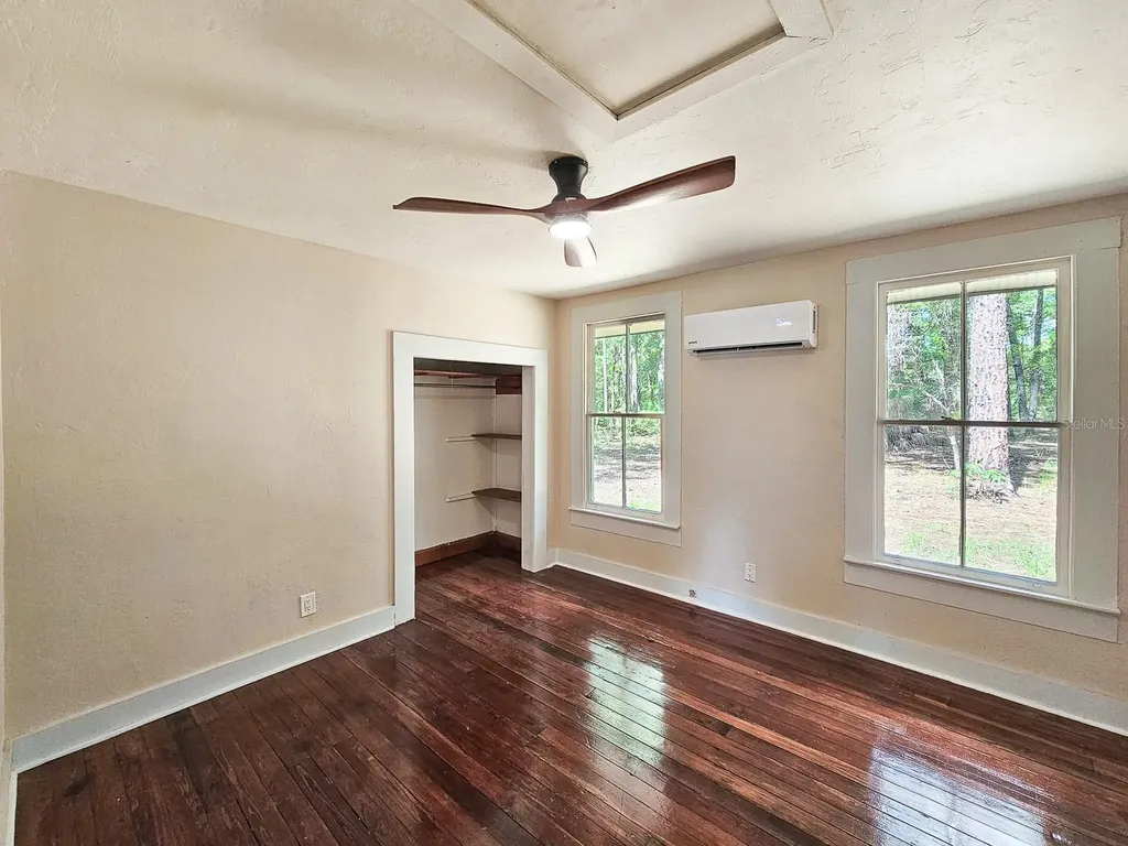 125 E Lemon Street Melrose FL 32666