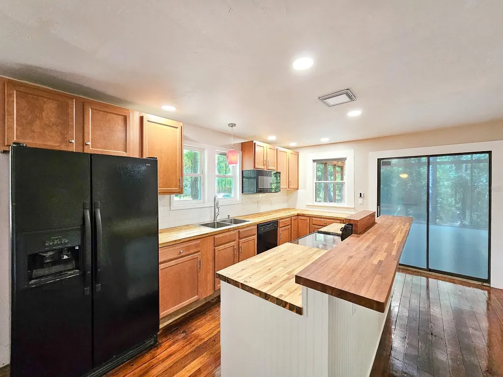 125 E Lemon Street Melrose FL 32666