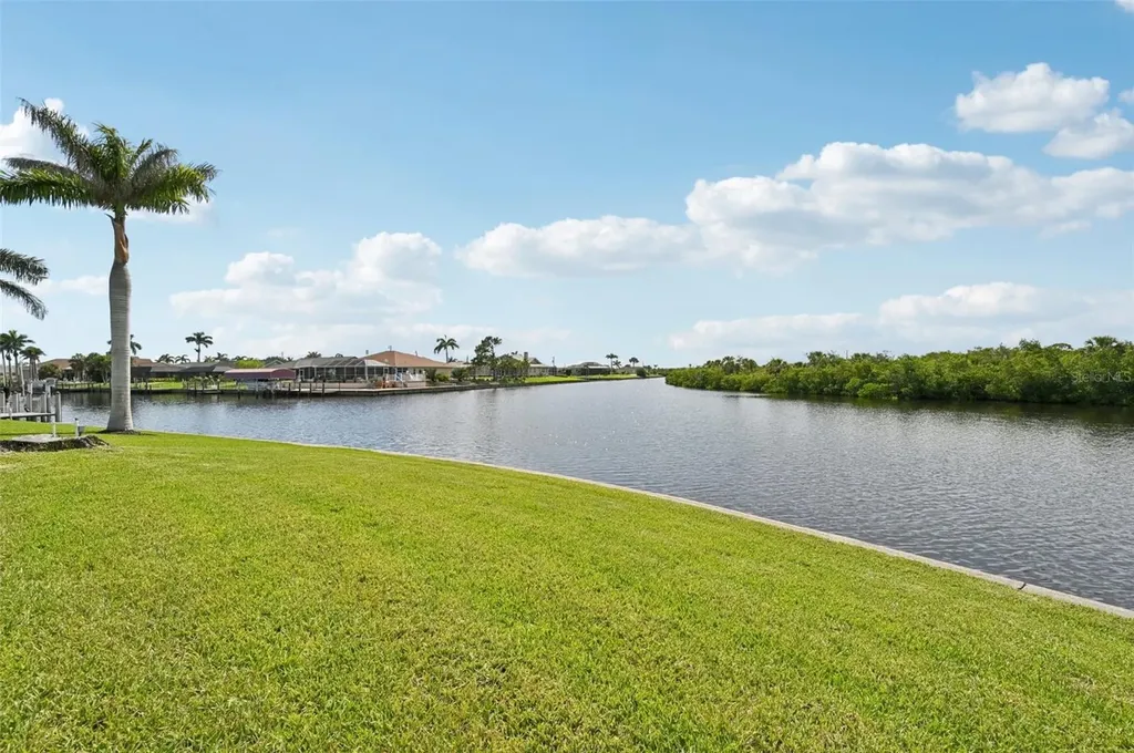 4173 Beach View Court Port Charlotte FL 33948