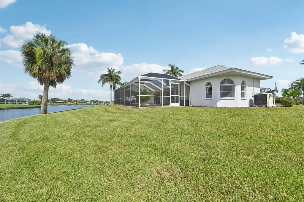 4173 Beach View Court Port Charlotte FL 33948